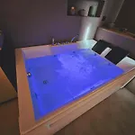 L'opera - Luxury Bed & Breakfast 4*