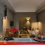 L'opera - Luxury Couette-café 4*