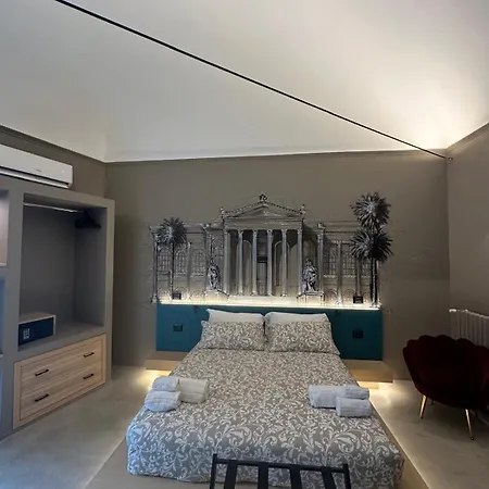 לינה וארוחת בוקר L'opera - Luxury 4*