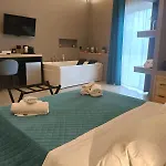 L'opera - Luxury Oda ve Kahvaltı 4*